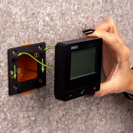 Engo regulator temperatury, 24V, internetowy, natynkowy ZigBee/868MHz, czarny E25-24B