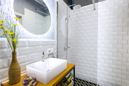 Invena bateria umywalkowa Glamour, chrom BU-02-001-V