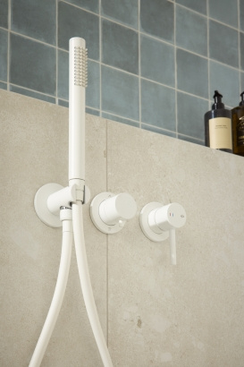 KFA zestaw natryskowy, podtynkowy z baterią 3-otworową, 2-funkcyjną Moza, biały mat 5039-511-44