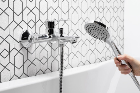 KFA bateria wannowa ścienna z zestawem natryskowym  (wąż 1500 mm, mocowanie ścienne, rączka 3-funkcyjna) chrom 4424-510-00