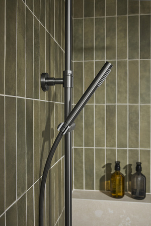 KFA deszczownia z baterią termostatyczną Moza Premium, gun metal grey PVD 5736-920-61