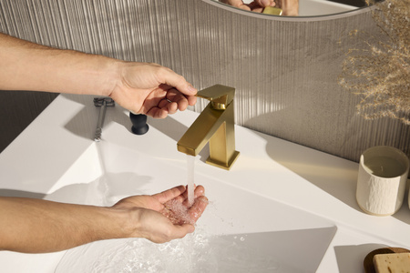 KFA bateria umywalkowa stojąca Logon, brushed light gold PVD + click clack 5132-815-39