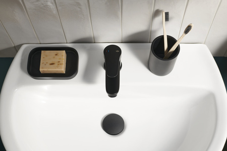 KFA bateria umywalkowa stojąca ze spustem typu klik-klak Sparc, czarny 5412-815-81