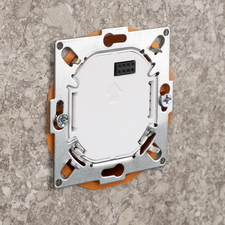 Engo internetowy, podtynkowy regulator temperatury do ramki, biały E55-W