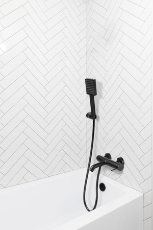 Invena bateria wannowa Kalitea, czarny BW-72-004-V